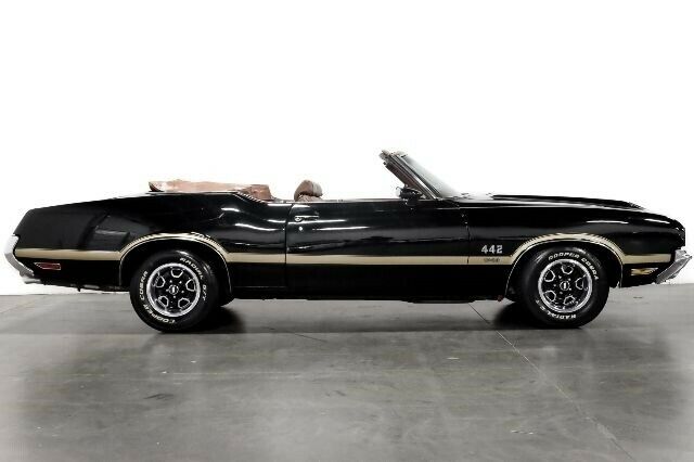 Oldsmobile Cutlass 1972 image number 30