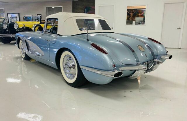 Chevrolet Corvette Fuelie 1958 image number 30