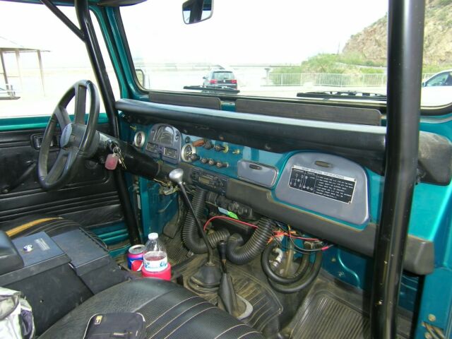 Toyota Land Cruiser 1976 image number 28