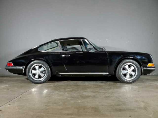 Porsche 911 1970 image number 28