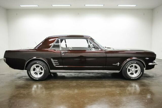 Ford Mustang 1966 image number 31