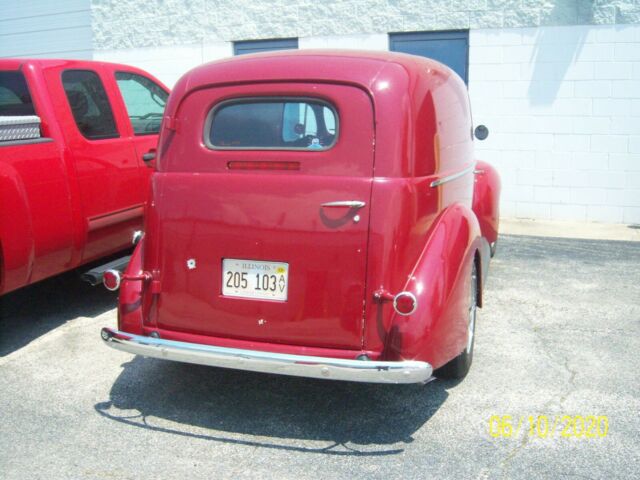 Ford Sedan Delivery 1941 image number 1