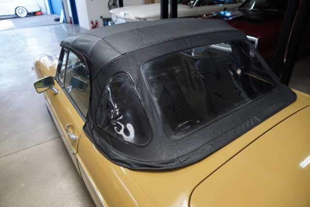 MG MGB Mark III Roadster 1972 image number 40