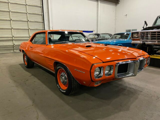 Pontiac Firebird 1969 image number 1