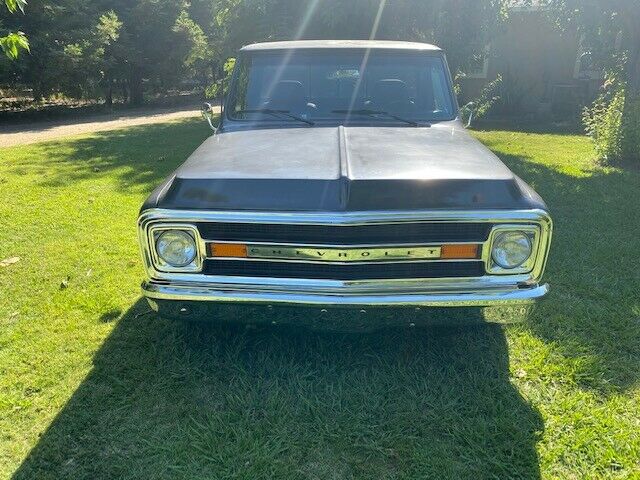 Chevrolet C-10 1970 image number 2