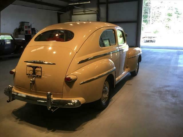 Ford DELUXE 1947 image number 30