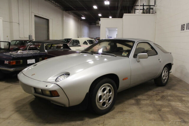 Porsche 928 1979 image number 33