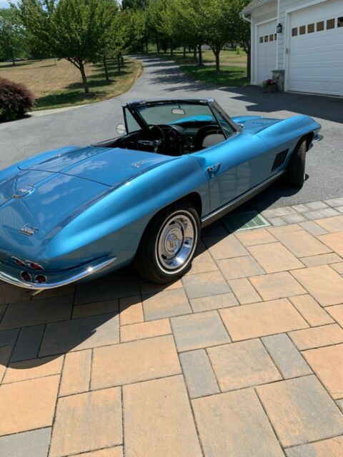 Chevrolet Corvette 1967 image number 11