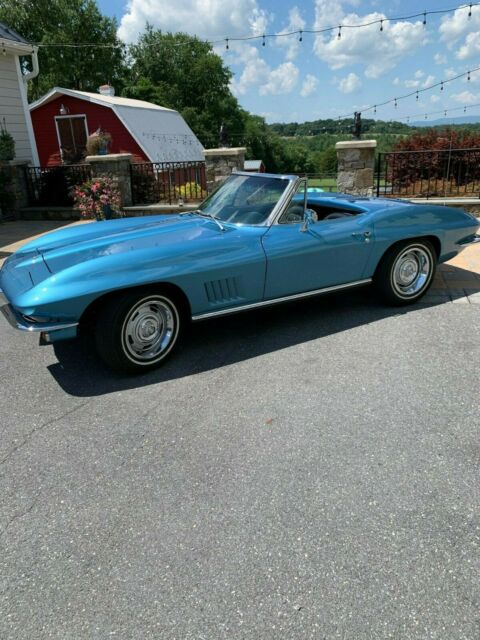 Chevrolet Corvette 1967 image number 13