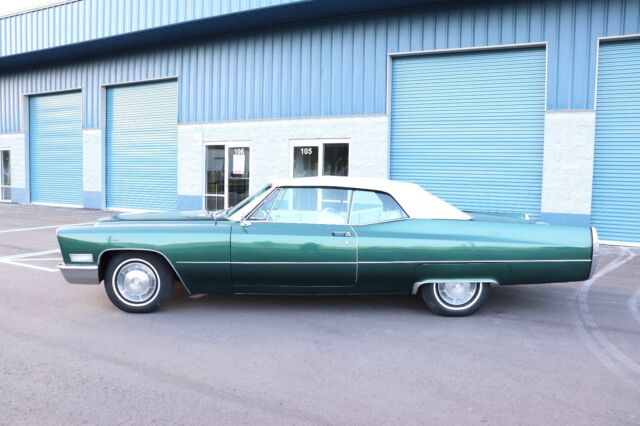 Cadillac DeVille 1967 image number 2