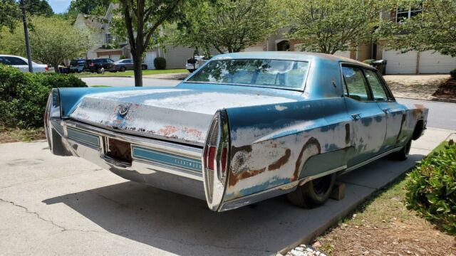 Cadillac DeVille Sedan 1968 image number 3