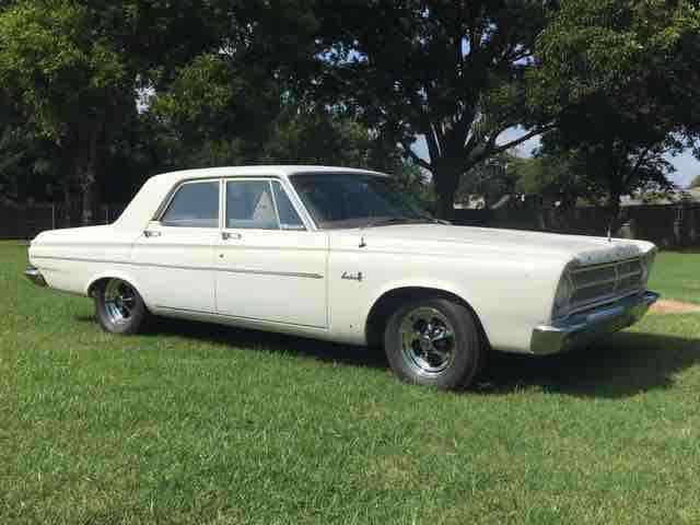 Plymouth Belvedere 1965 image number 1