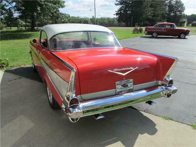 Chevrolet Bel Air/150/210 1957 image number 14