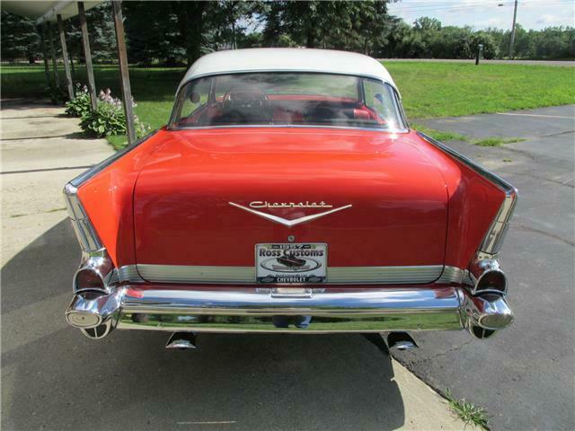 Chevrolet Bel Air/150/210 1957 image number 15