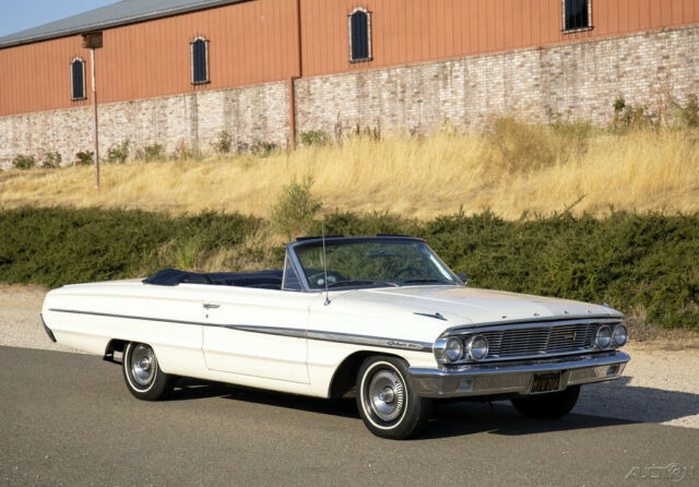 Ford Galaxie 1964 image number 30