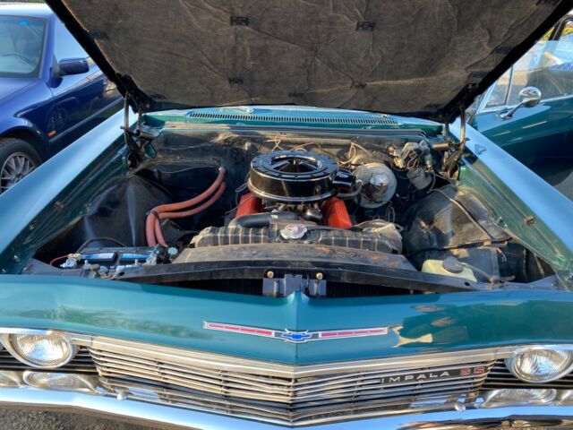 Chevrolet Impala 1965 image number 18