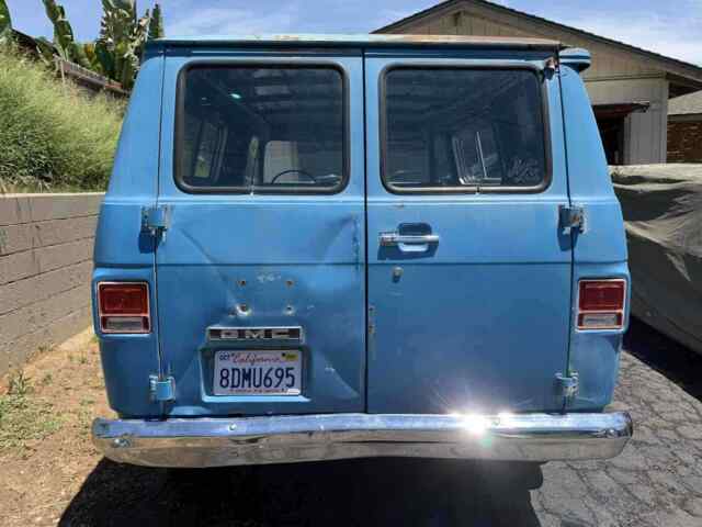 GMC Vandura Short Wheel Base 1975 image number 22