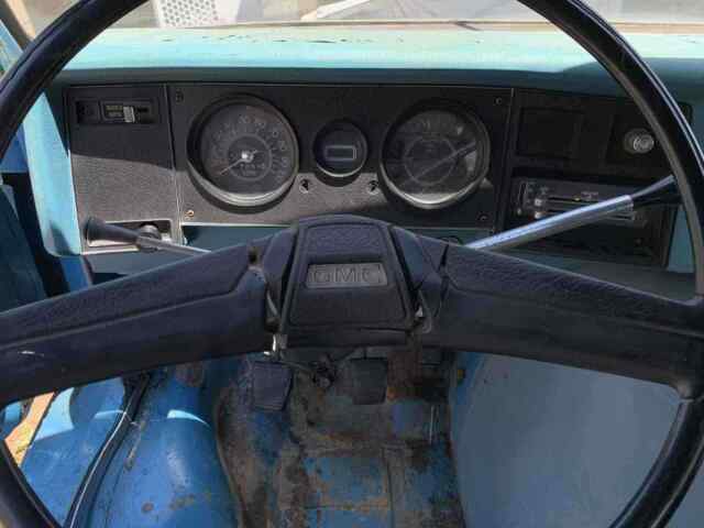 GMC Vandura Short Wheel Base 1975 image number 32