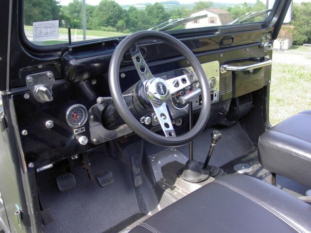 Jeep CJ 1972 image number 20