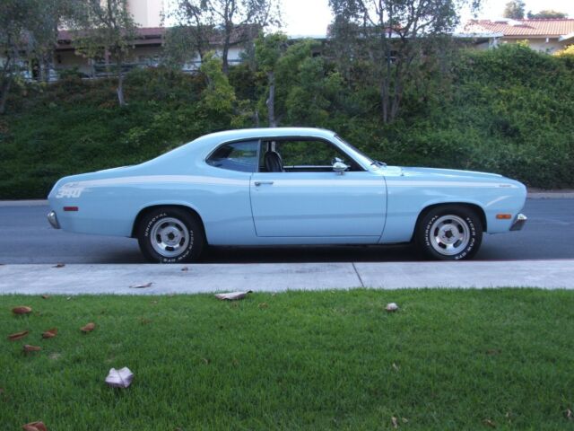 Plymouth Duster 1972 image number 28