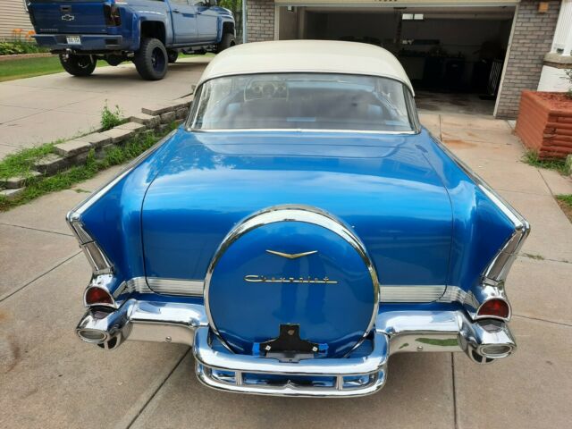 Chevrolet Bel Air/150/210 1957 image number 17