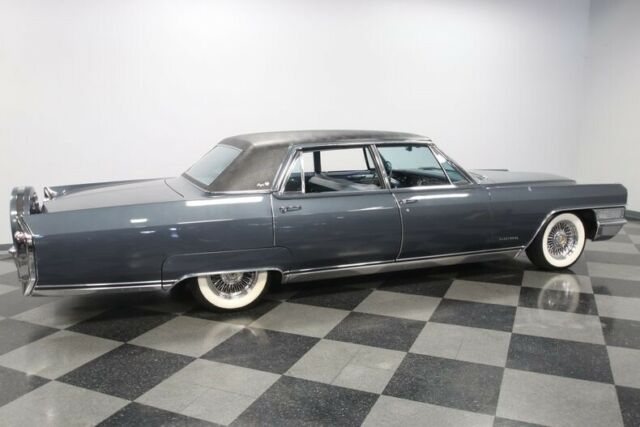 Cadillac Fleetwood 1965 image number 14