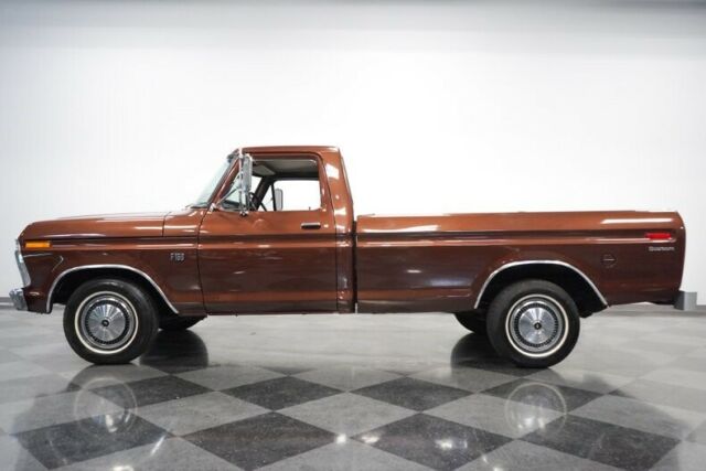 Ford F-150 1976 image number 2