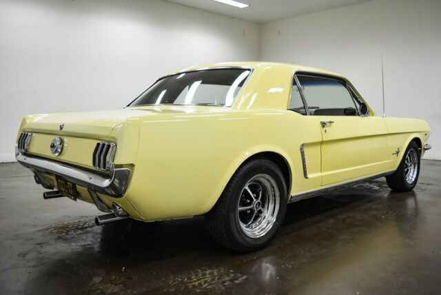 Ford Mustang 1965 image number 30