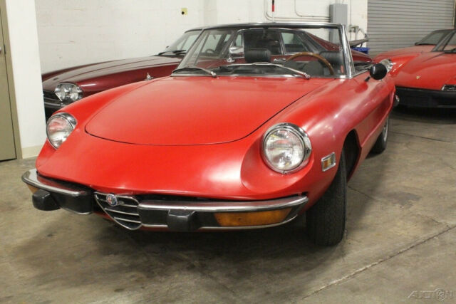 Alfa Romeo Spider 1974 image number 2