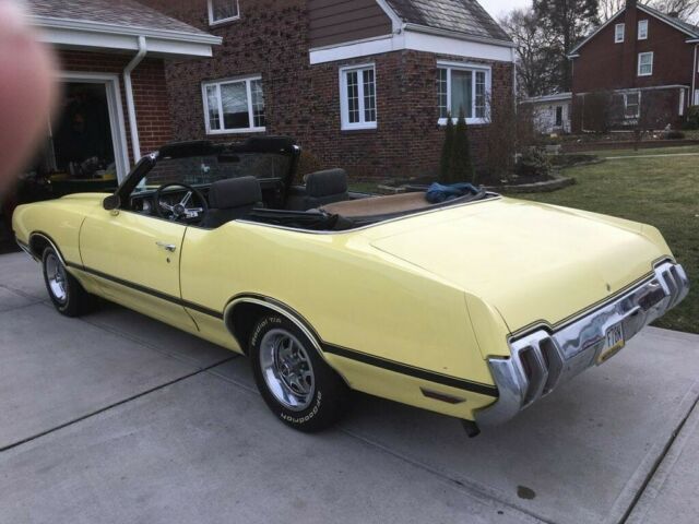 Oldsmobile Cutlass 1970 image number 22