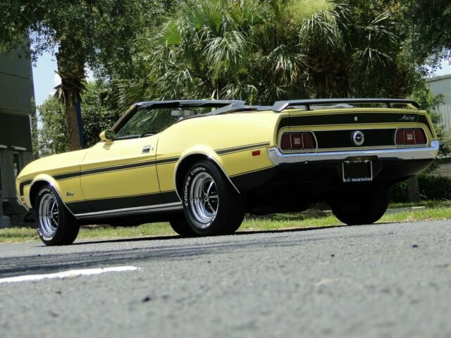 Ford Mustang 1972 image number 31