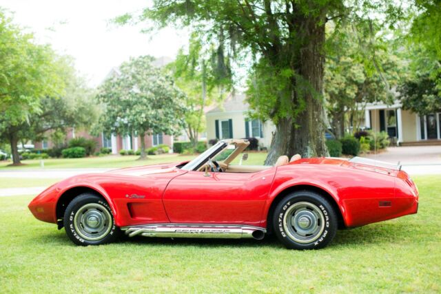 Chevrolet Corvette 1975 image number 4