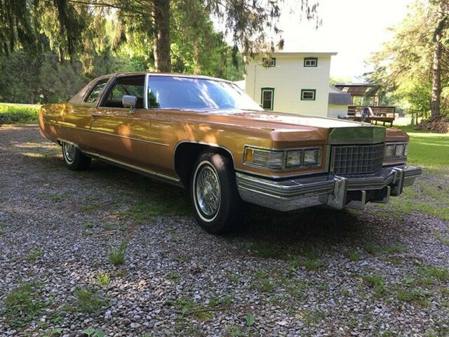 Cadillac DeVille 1976 image number 0