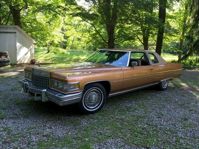 Cadillac DeVille 1976 image number 19