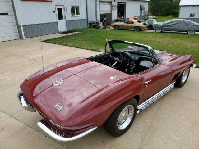 Chevrolet Corvette 1967 image number 13