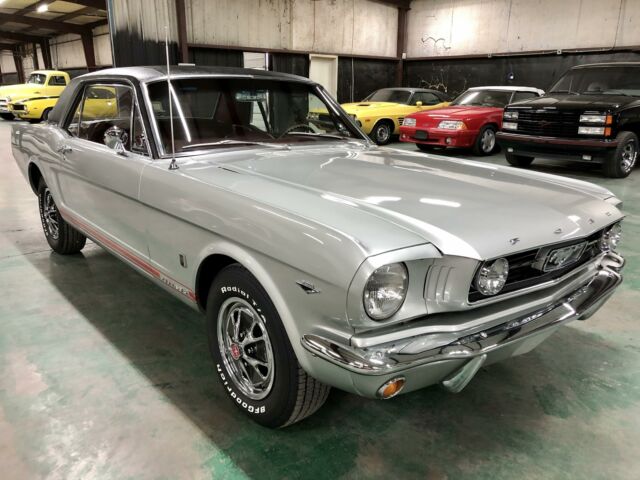 Ford Mustang 1966 image number 30