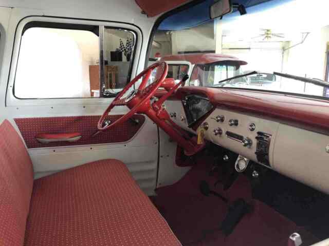 Chevrolet Cameo Carrier 1955 image number 11