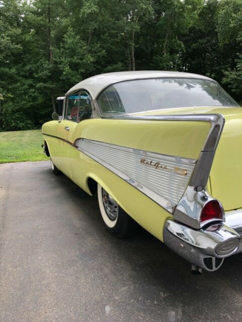 Chevrolet Bel Air/150/210 1957 image number 20