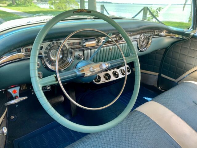 Oldsmobile Ninety-Eight 1954 image number 27