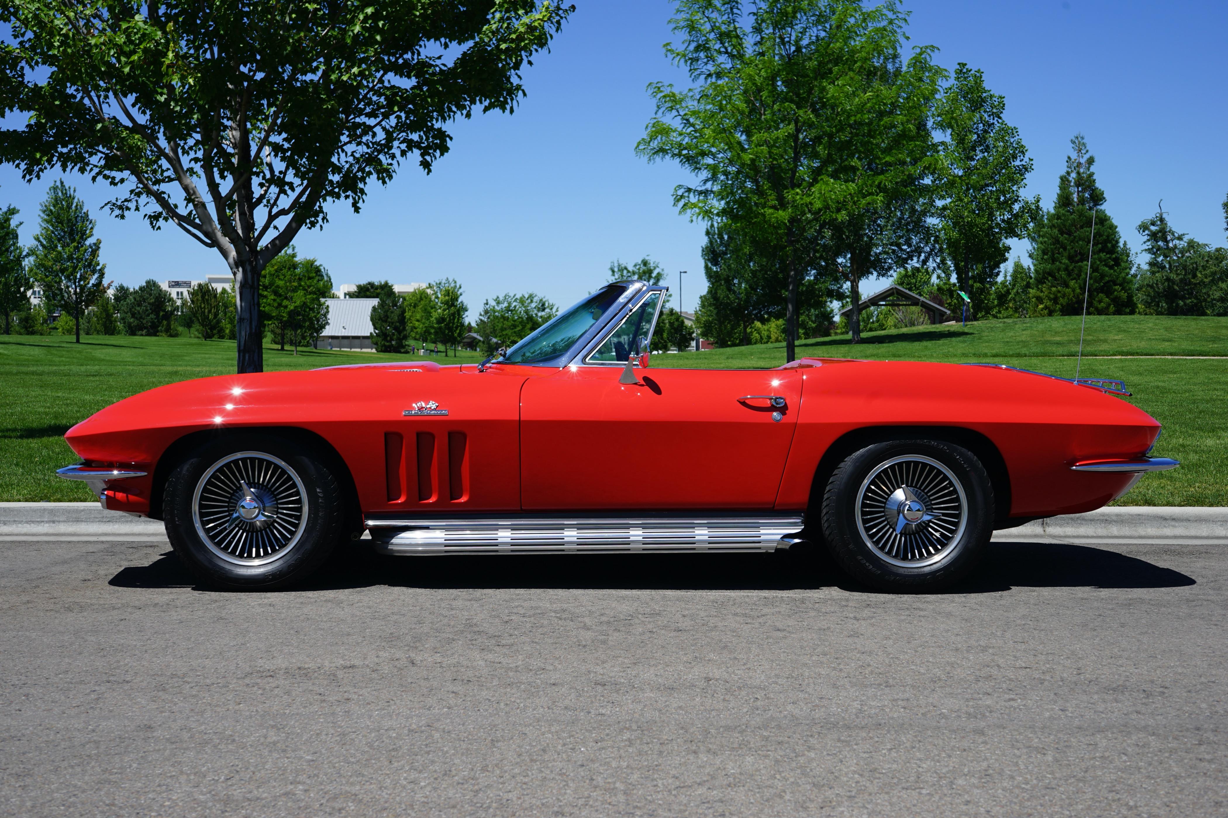 Chevrolet Corvette 1966 image number 16