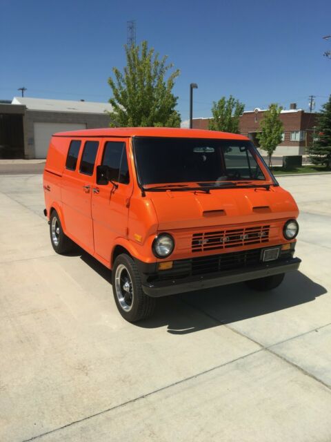 Ford E-Series Van 1974 image number 21