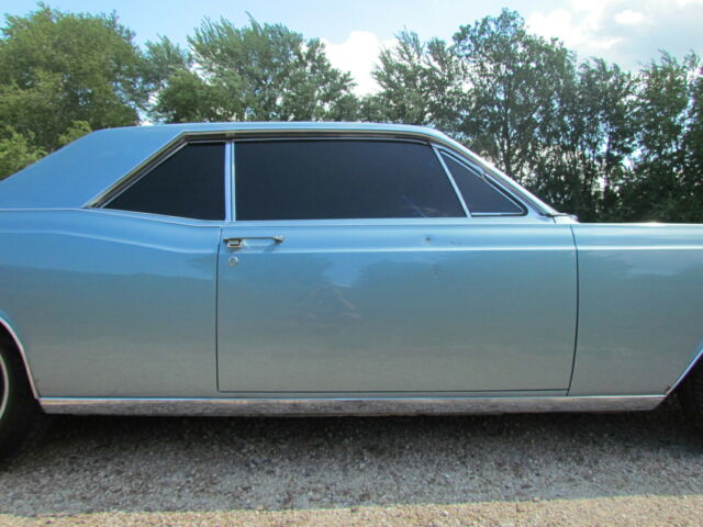 Lincoln Continental 1966 image number 32