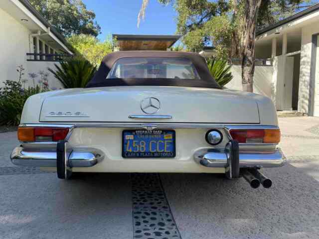 Mercedes-Benz 280 SL 1971 image number 12