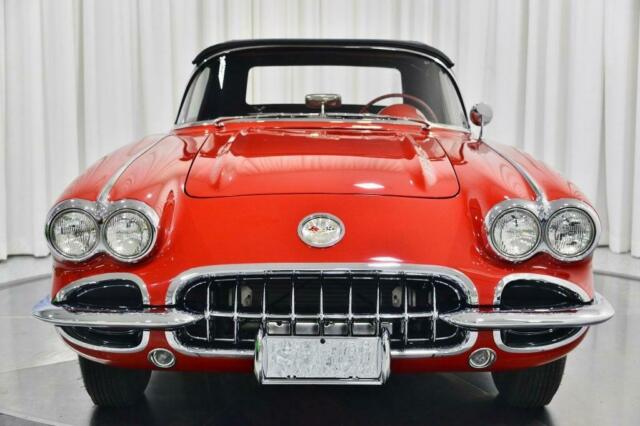 Chevrolet Corvette 1960 image number 26