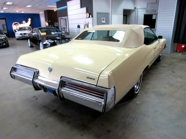 Buick Centurion 1973 image number 16