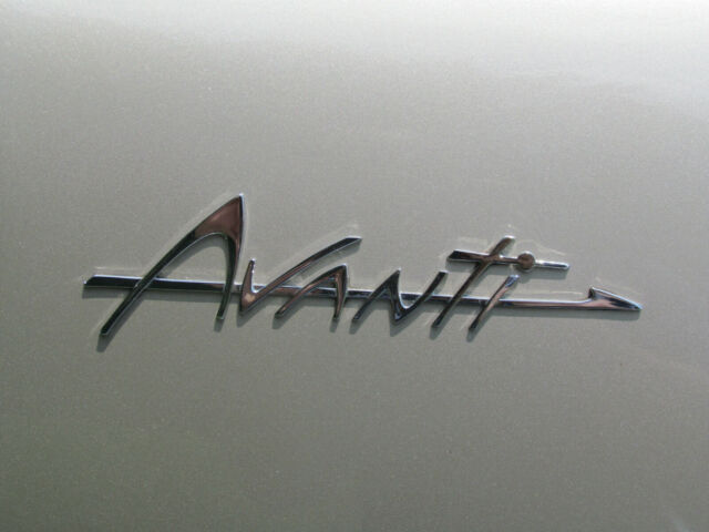 Studebaker Avanti 1964 image number 22