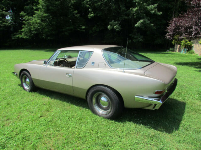 Studebaker Avanti 1964 image number 27