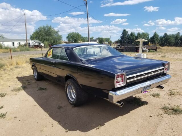 Ford Galaxy 500 Hardtop 1966 image number 2