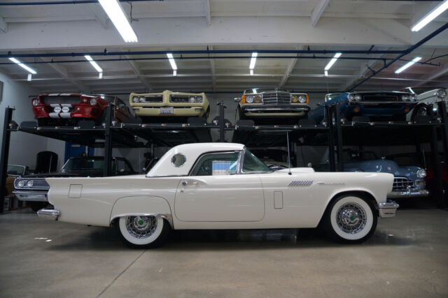 Ford Thunderbird 312 V8 Convertible 1957 image number 26