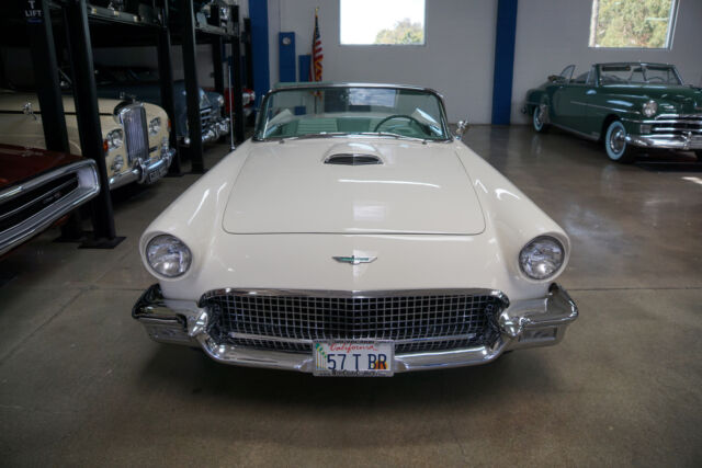 Ford Thunderbird 312 V8 Convertible 1957 image number 33